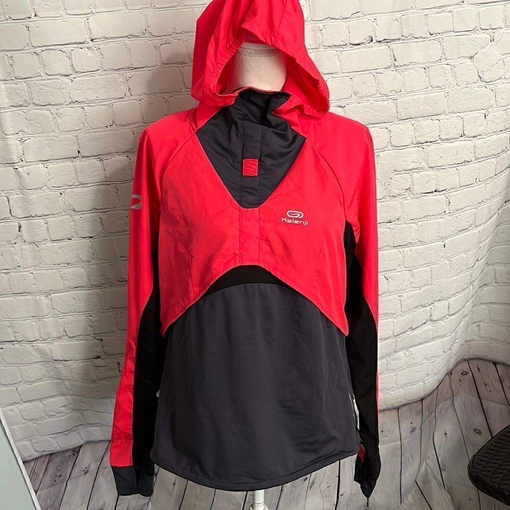 Kalenji Fitted Running Coat - bright coral and gray - S/M